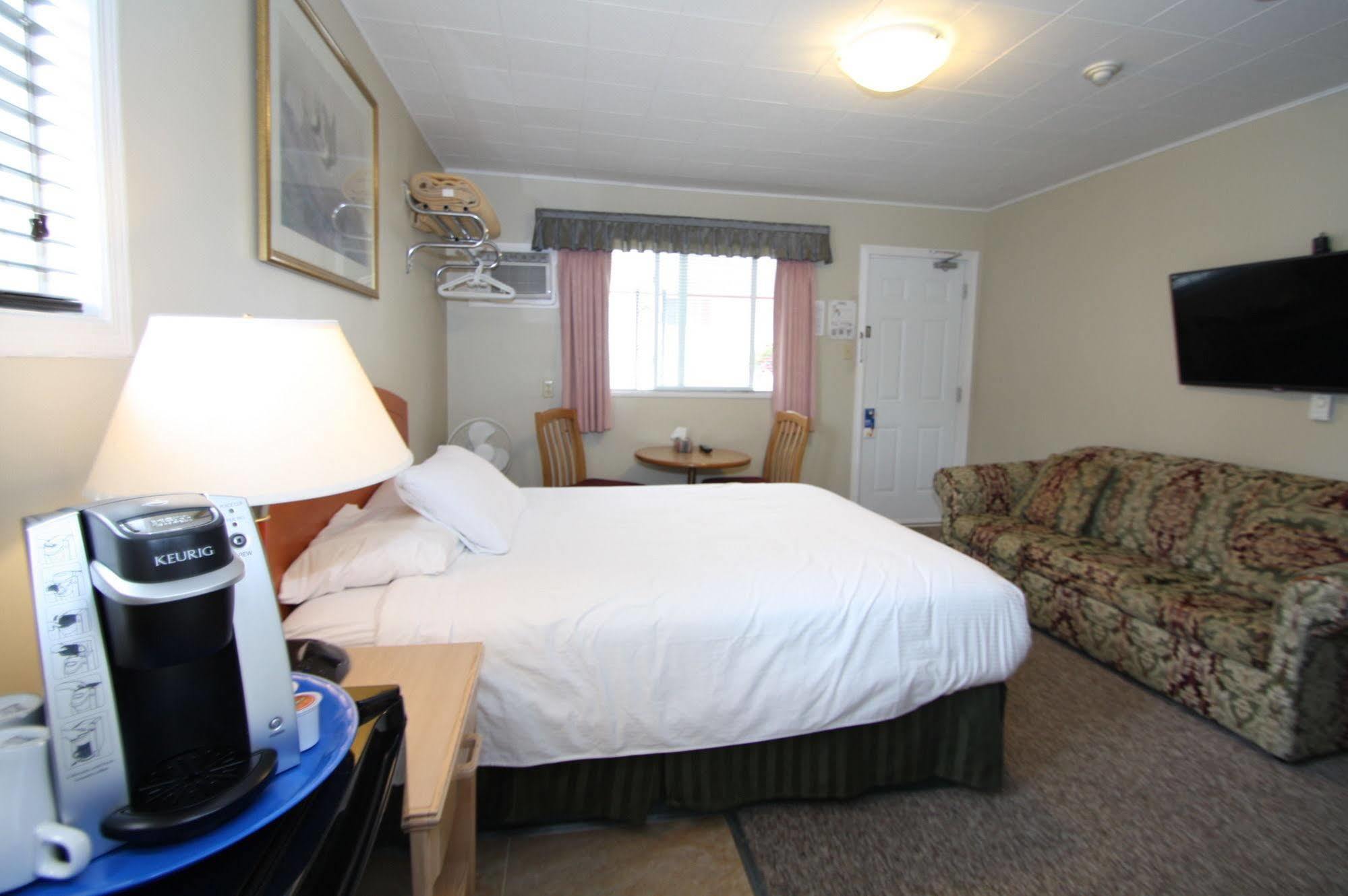 Harrison Spa Motel Harrison Hot Springs Εξωτερικό φωτογραφία