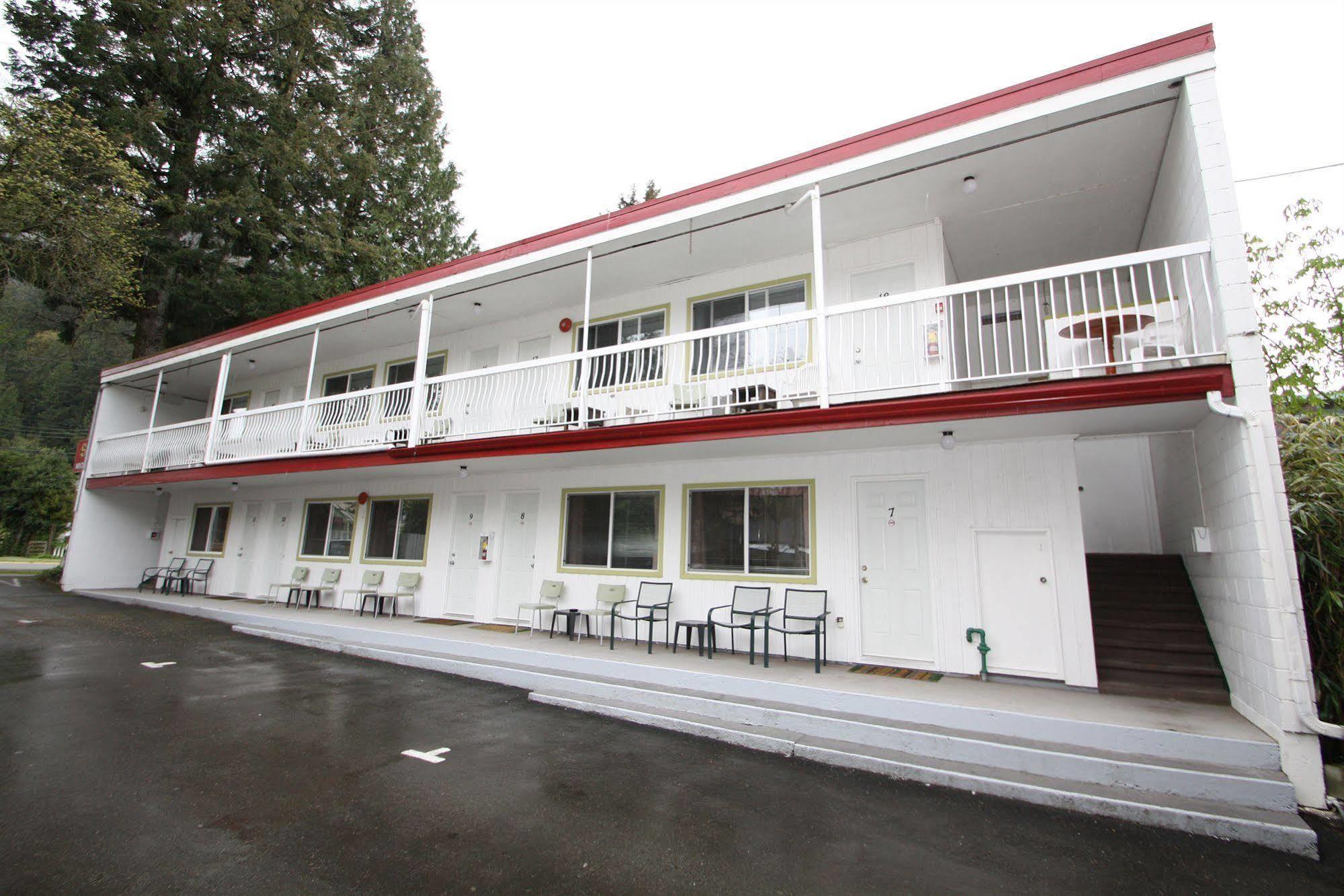 Harrison Spa Motel Harrison Hot Springs Εξωτερικό φωτογραφία