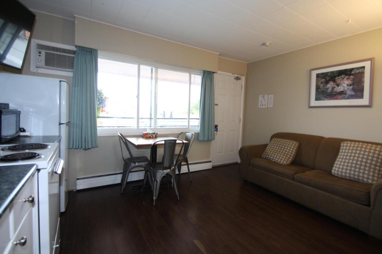 Harrison Spa Motel Harrison Hot Springs Εξωτερικό φωτογραφία