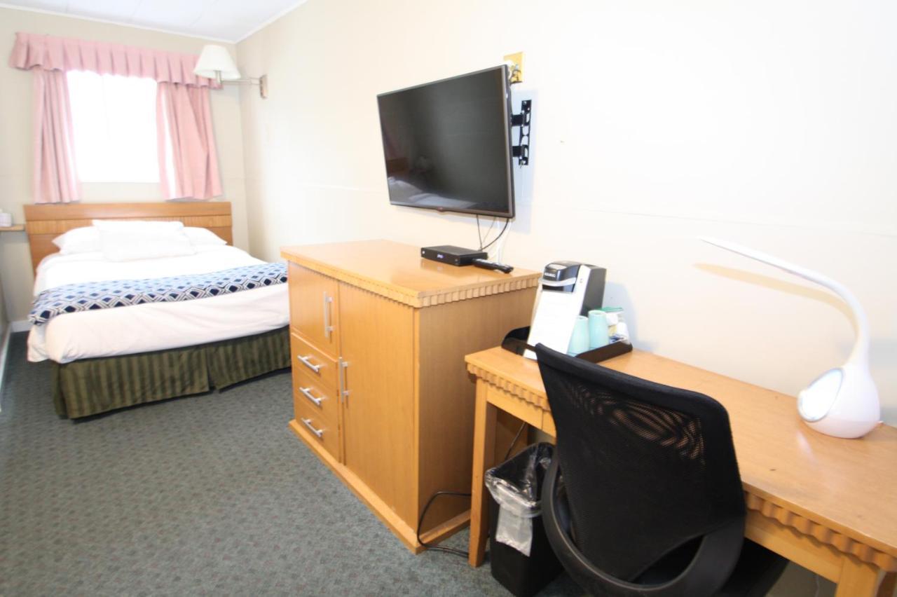 Harrison Spa Motel Harrison Hot Springs Εξωτερικό φωτογραφία